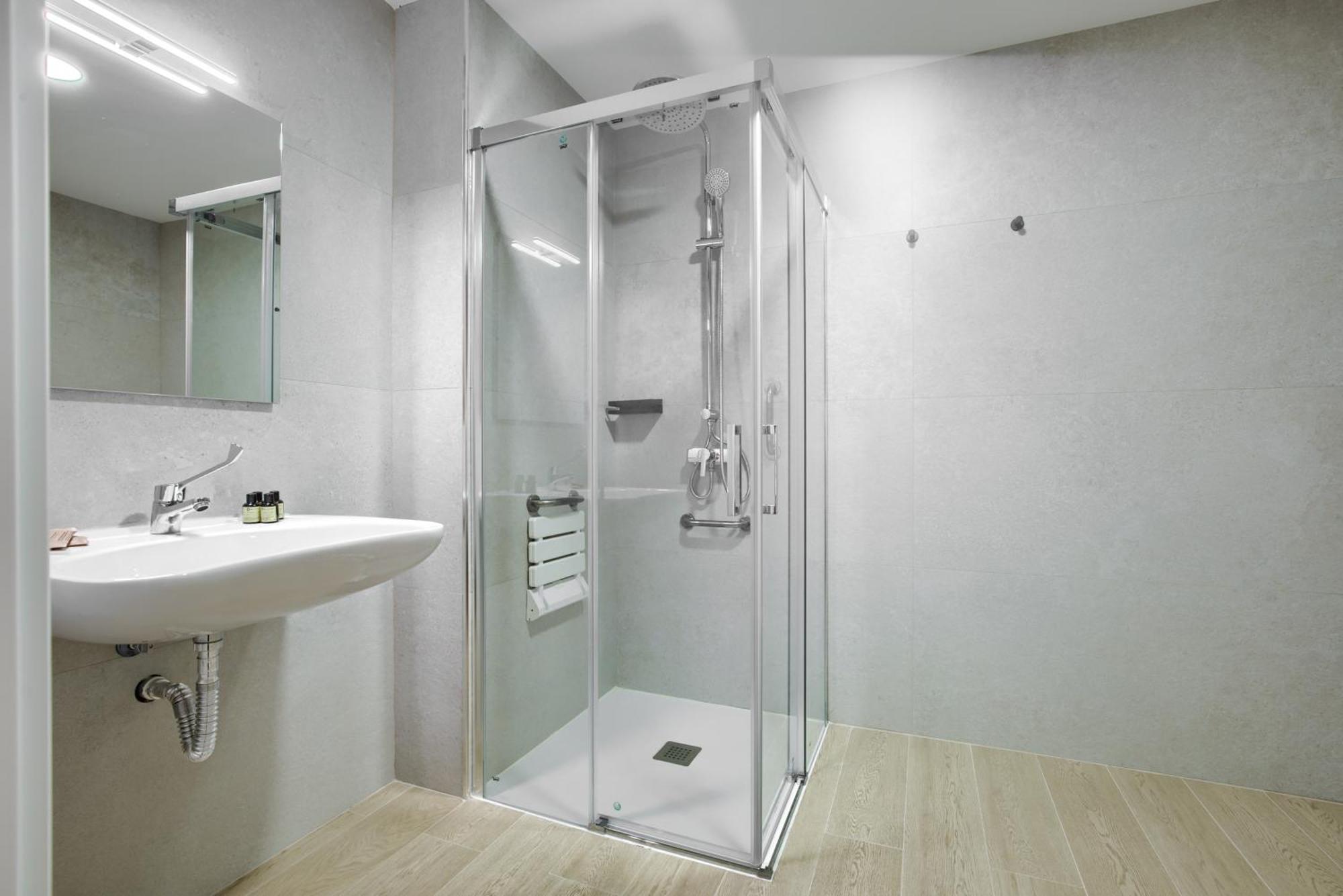 Dobo Madrid Murillo Quarto foto